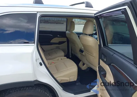 2015 Toyota Highlander Limited Platinum V6 z USA, uszkodzony, nr VIN 5TDDKRFH1FS157068